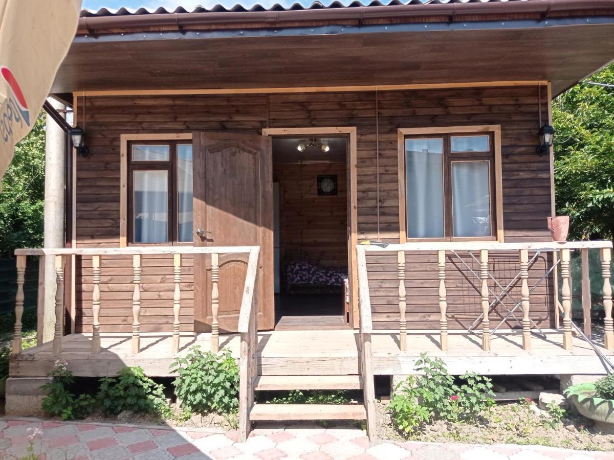 Домик Для Семьи Alakhadzi Ngoại thất bức ảnh