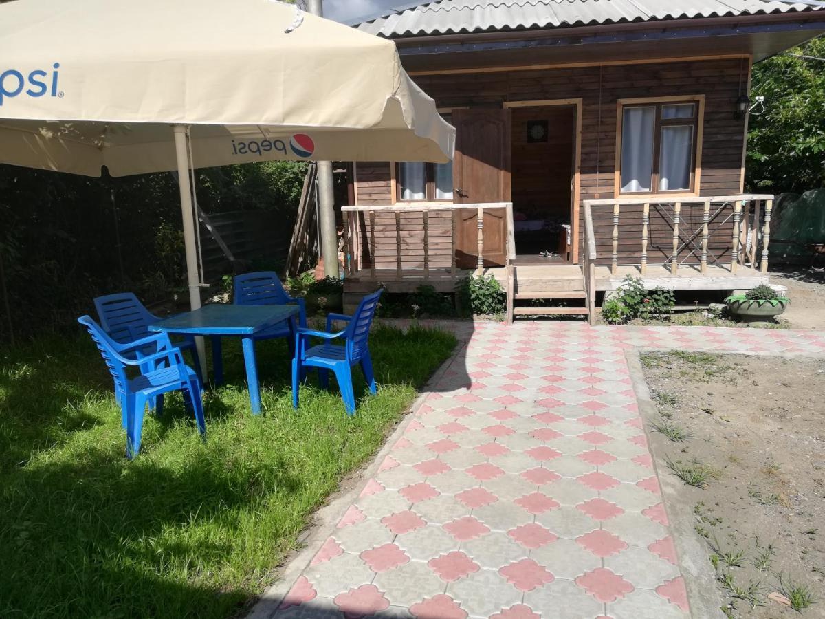 Домик Для Семьи Alakhadzi Ngoại thất bức ảnh